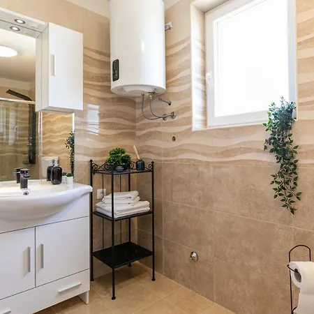 Apartman Korana *