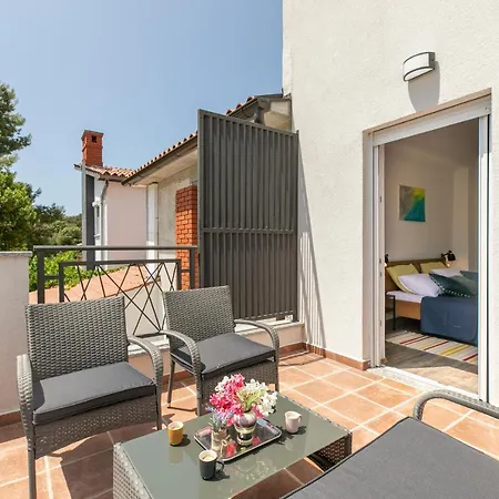 Korana Apartman Póla