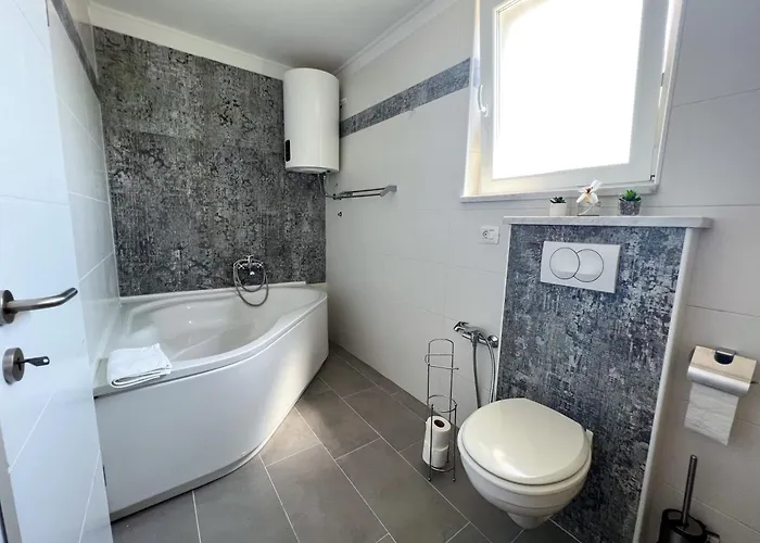 Korana Apartman Pula