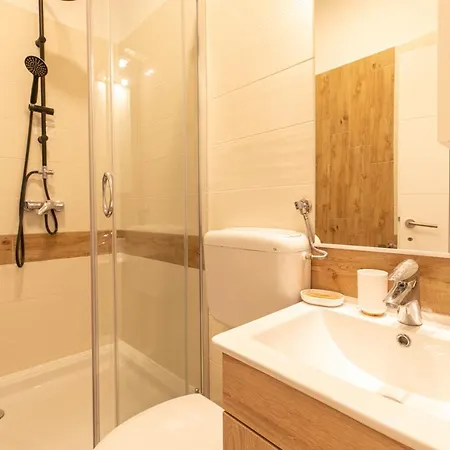 Apartment Korana *